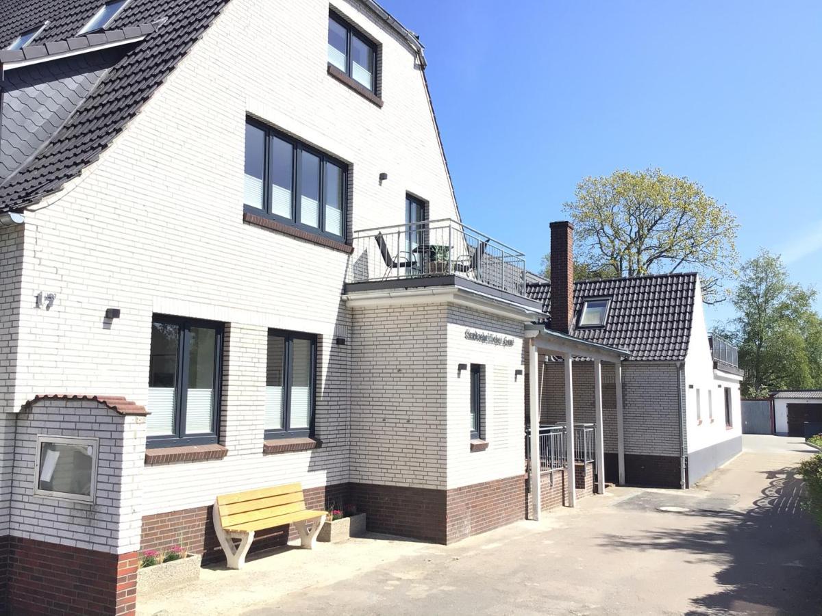 Landschaftliches Haus Aparthotel Toenning Exterior photo